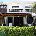 Ibiscus Gardens